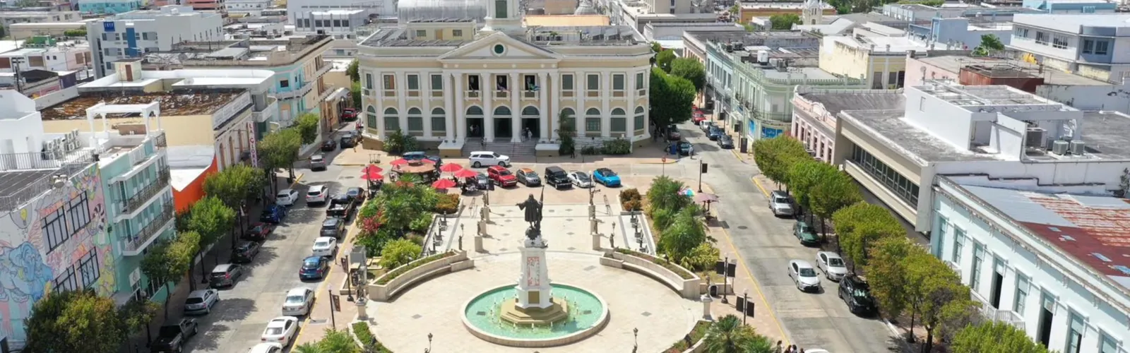 Plaza y arquitectura histórica de Puerto Rico